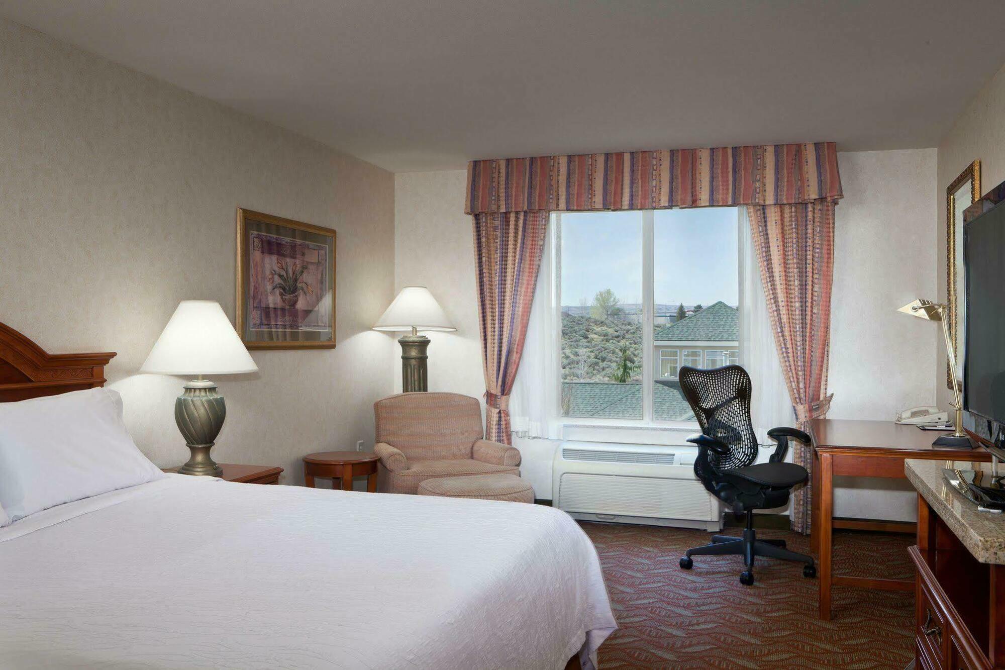 Hilton Garden Inn Tri-Cities/Kennewick Ngoại thất bức ảnh